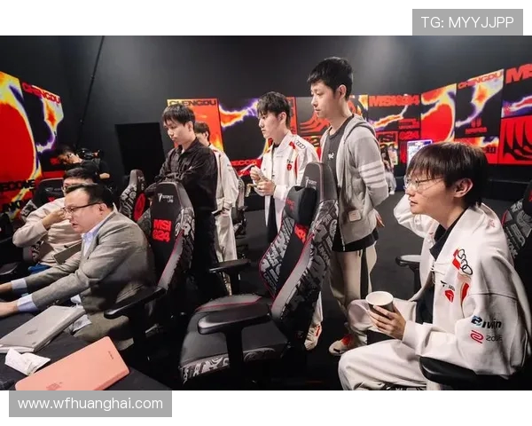 Tian掌控野区节奏引领团队攻防转换展现巅峰操作重塑打野新格局 Tian掌控野区节奏引领团队攻防转换展现巅峰操作重塑打野新格局