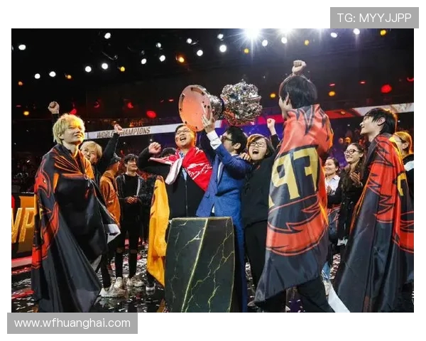 英雄联盟专题:深入探讨FPX战队的崛起与荣耀之路